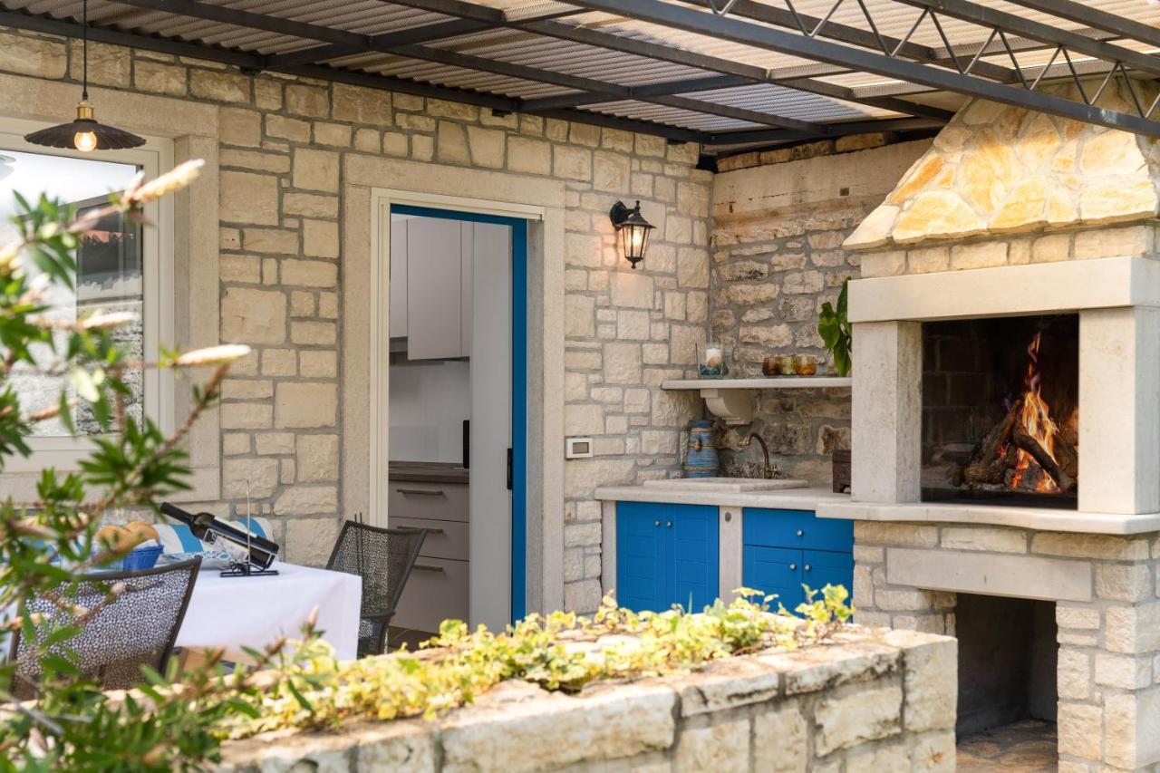 Villa Daulos Novigrad  Exterior photo
