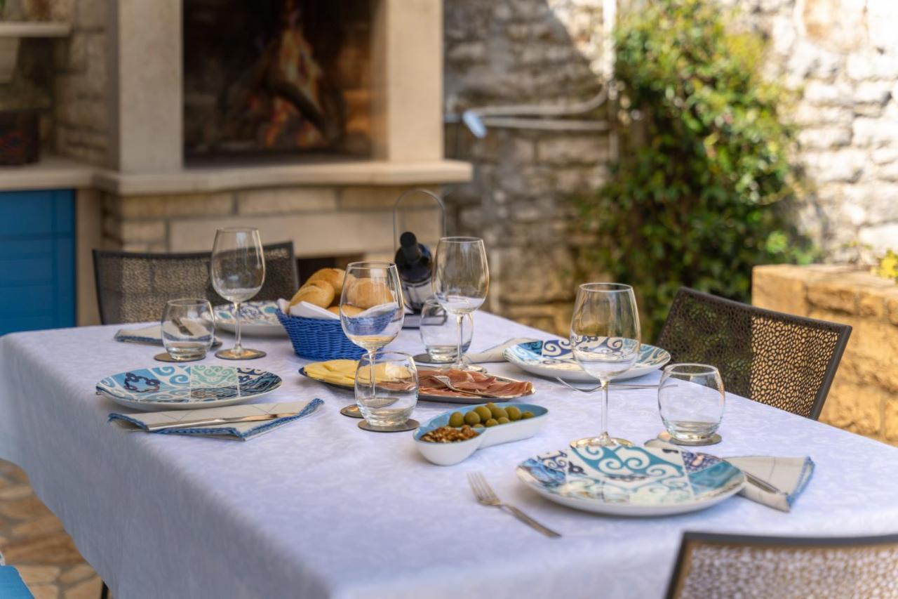 Villa Daulos Novigrad  Exterior photo
